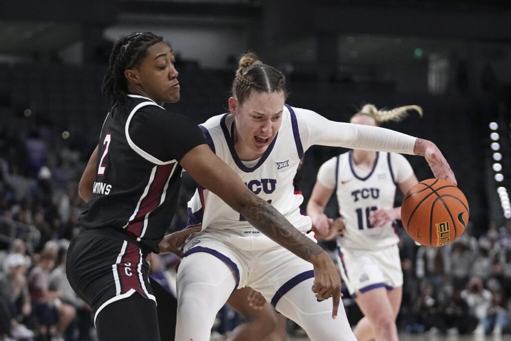 South Carolina Dominates Tcu With A Thrilling 85 52 Victory