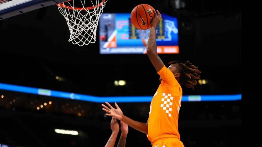 Tennessee Women's Basketball Stays Perfect With 90 75 Victory Over Memphis