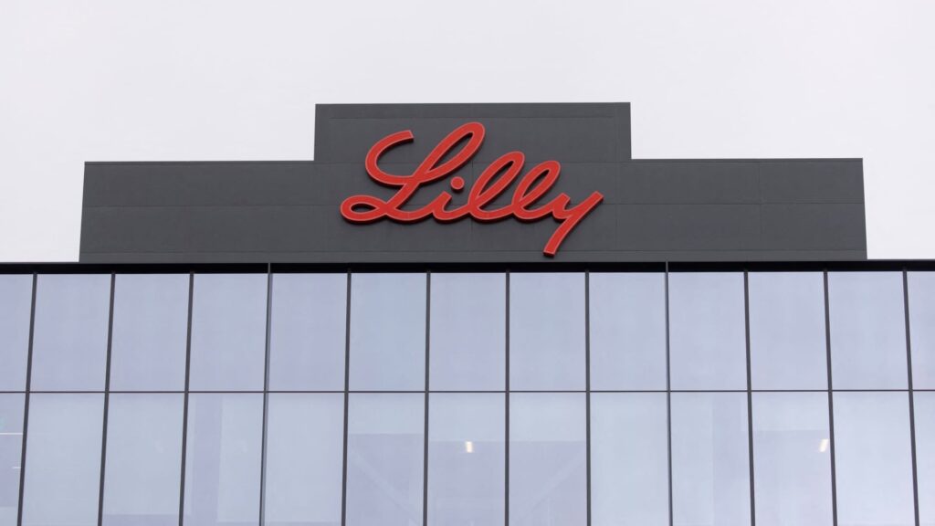 Midday Market Movers: Lly, Apld, Ba Shine Bright