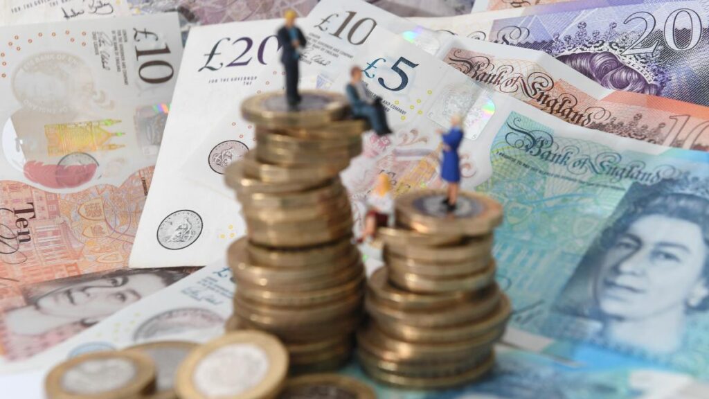 Gender Pay Gap Persists At Alarming High Levels, Tuc Reports