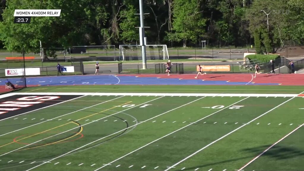 High school women's 4x400m relay championship showdown