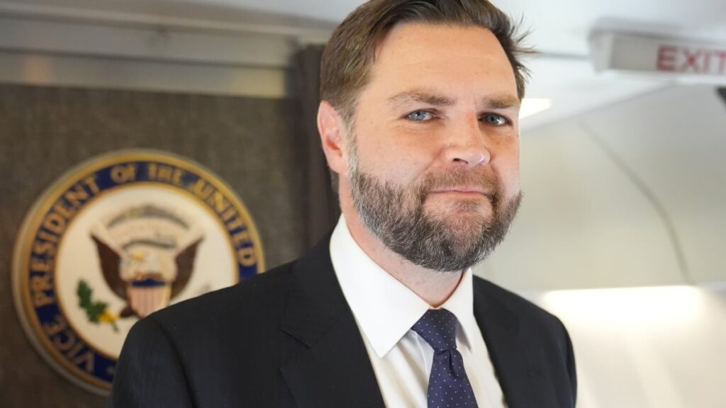 Jd vance critiques the harmful impact of dating apps