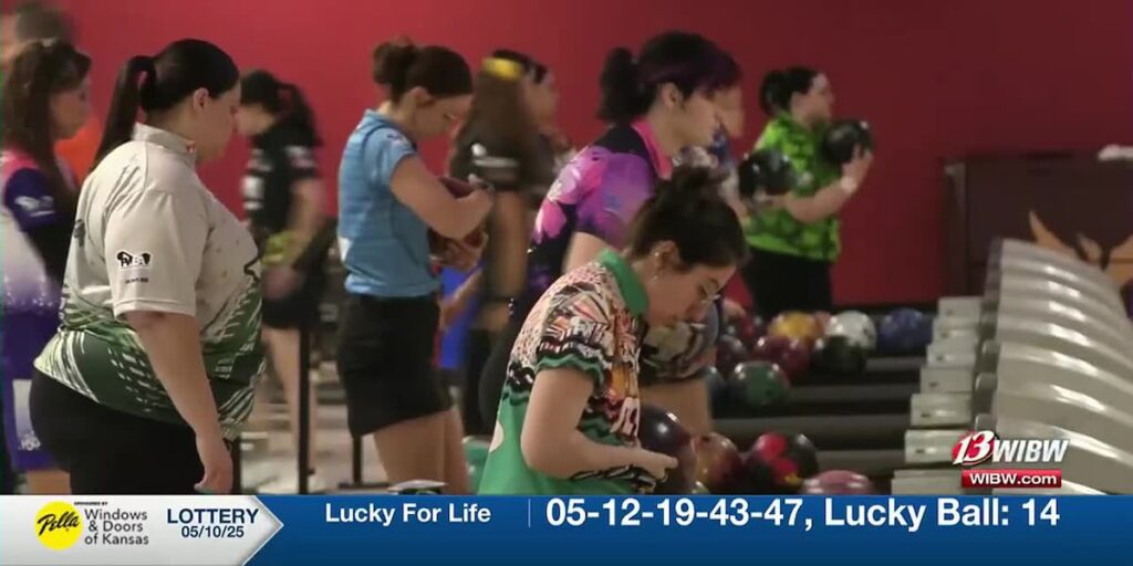 Pro women's bowling association hits the lanes in topeka