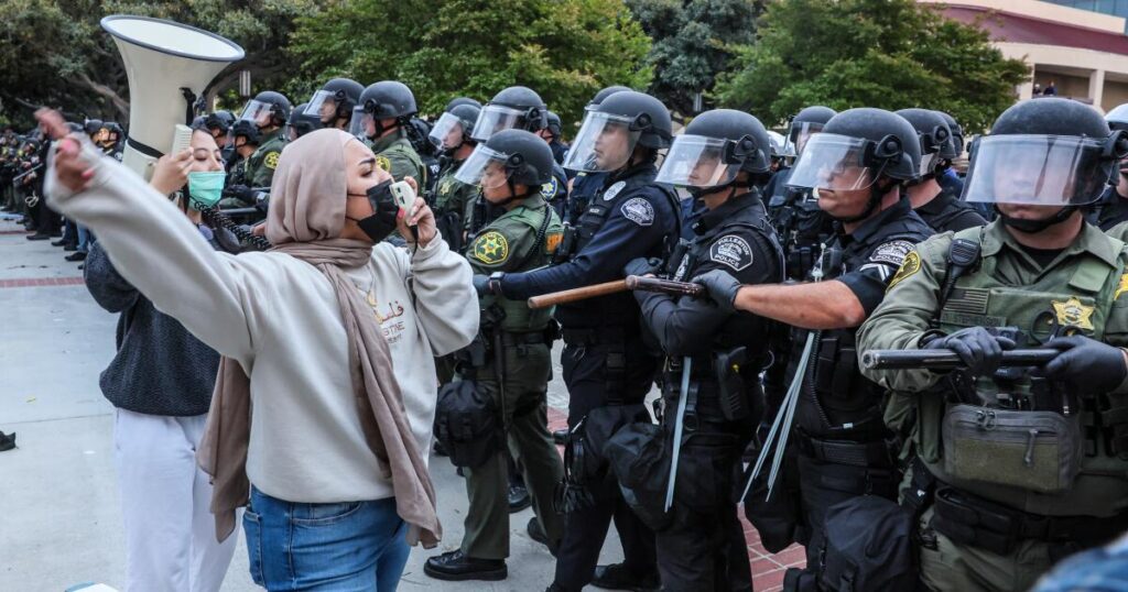 Oc deputies accused of forcing muslim women to remove hijabs