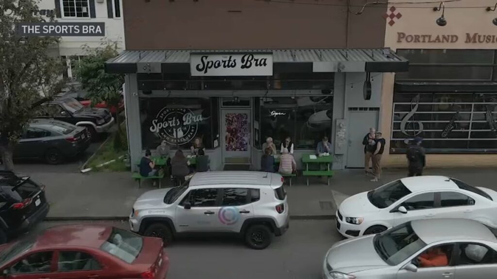 Women driven sports bar expands to boston