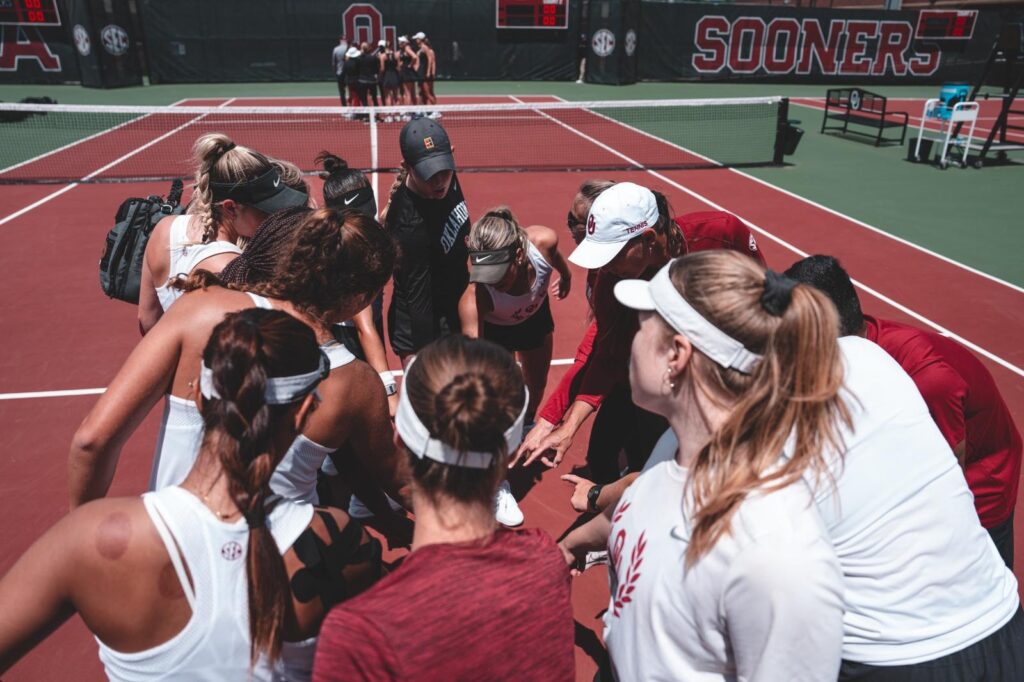 Women’s tennis achieves academic excellence with team award and six