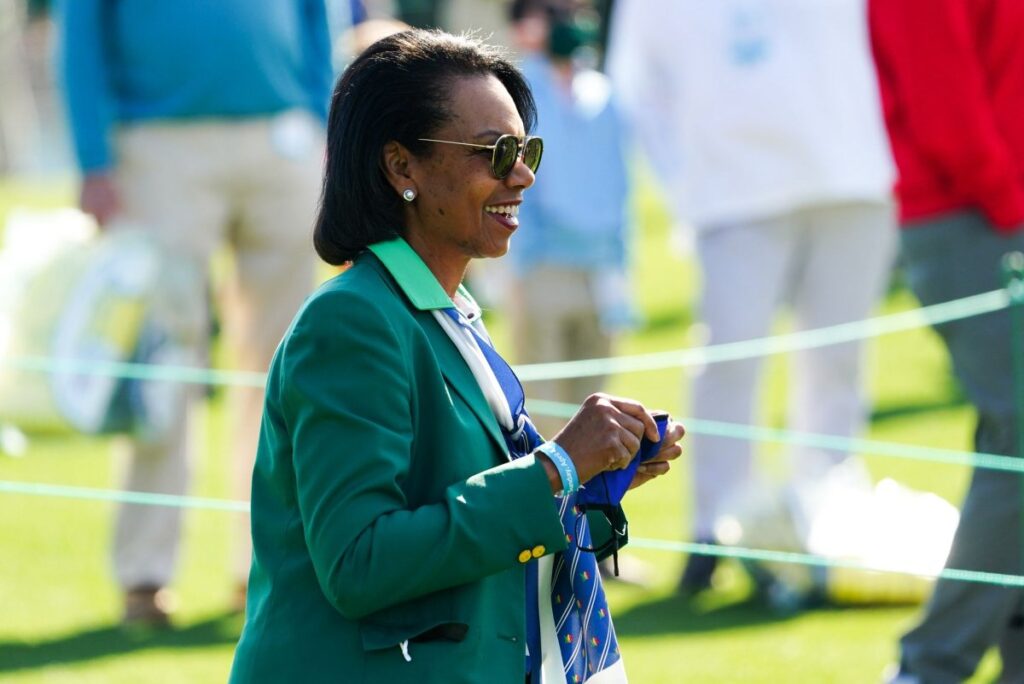 Augusta national opens its doors to women