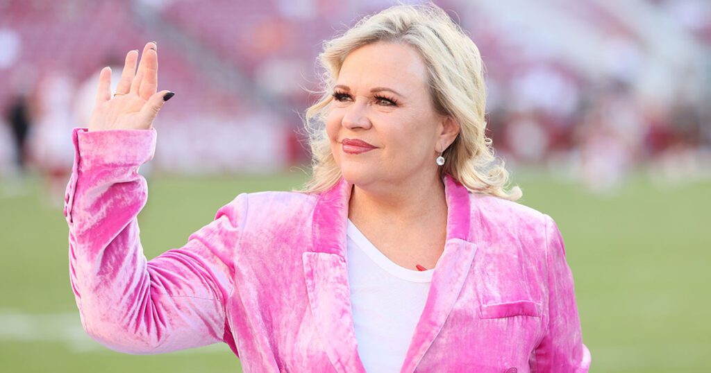 Elevating women's sports: insights from holly rowe and the allstate