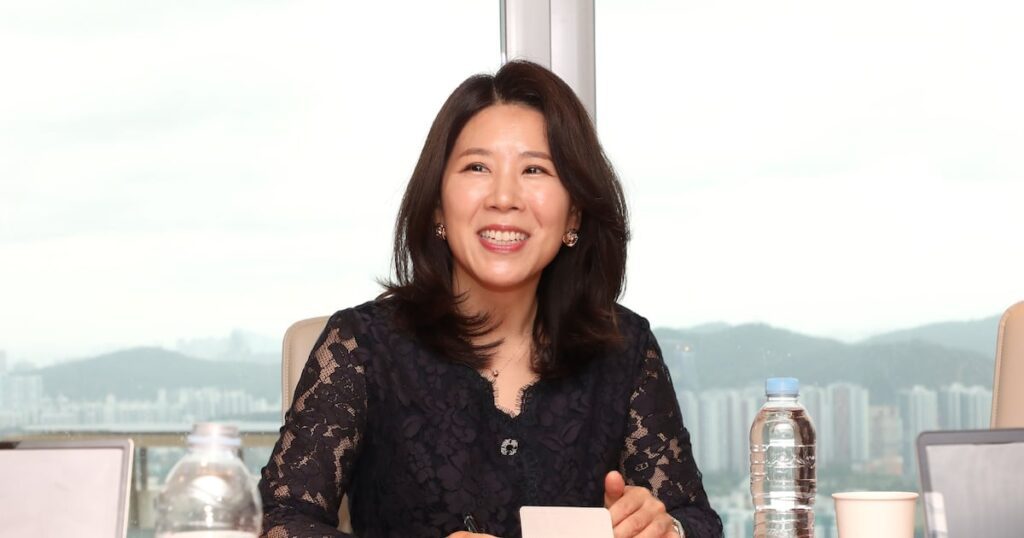 Empowering women in science: professor cha mi young's call to break