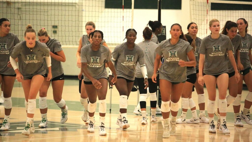Hawaii women's volleyball: embracing youth with determination