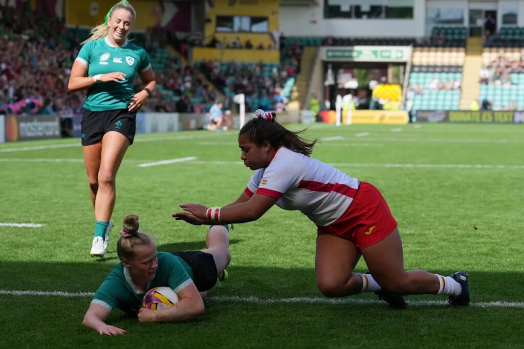 Ireland advances to women's rugby world cup quarterfinals with victory