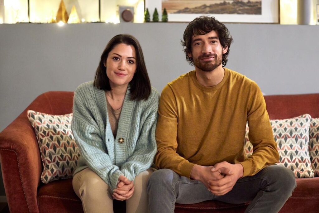 Men vs. women: who saves better? insights from the data