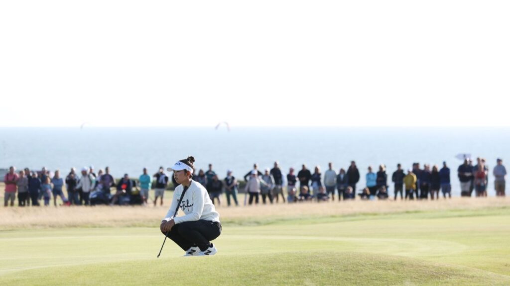 Miyu yamashita faces intense pressure as women's british open lead