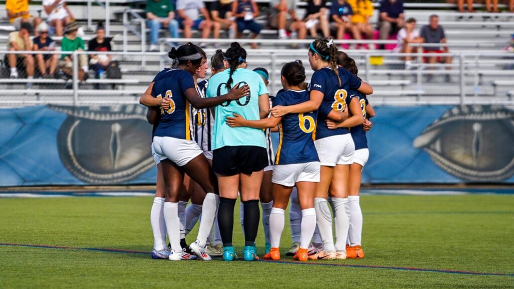 Women’s soccer achieves usc team academic award for 2024 25