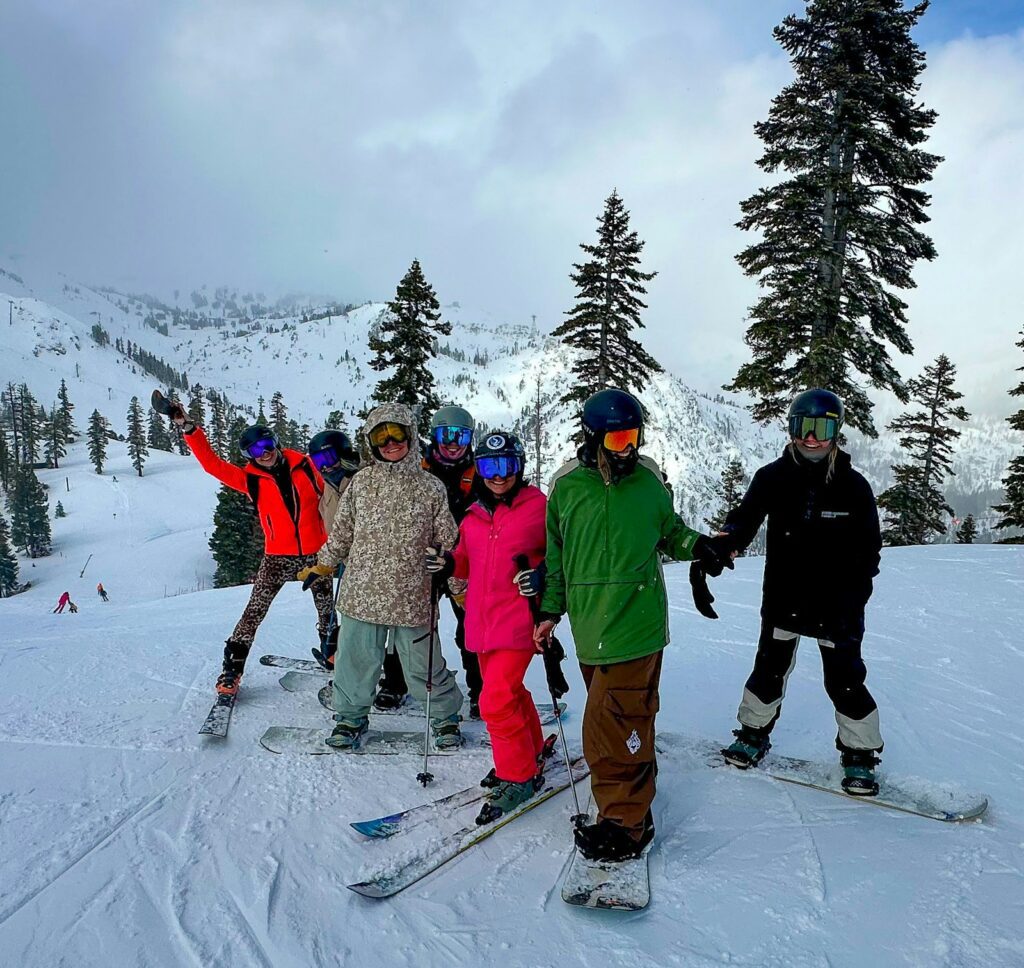 Exploring the latest trends in women's snow sports