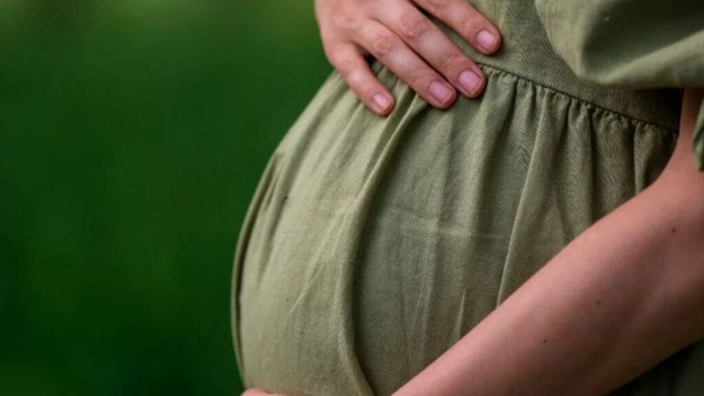 Smart strategies for pregnancy after 35 inspired by celebrities