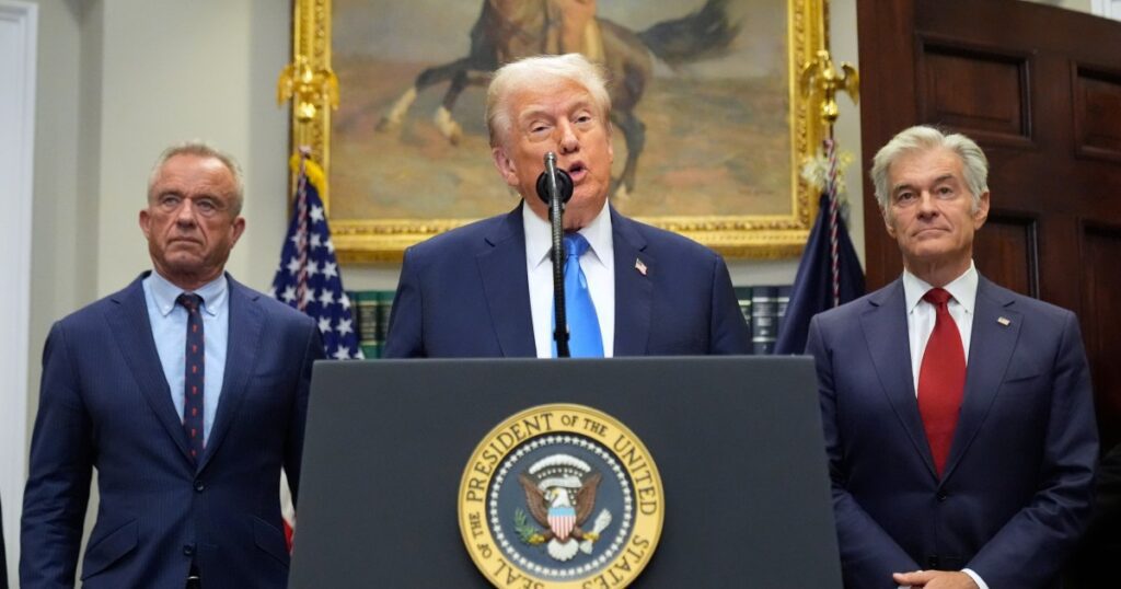 Trump urges caution for pregnant women on tylenol use and