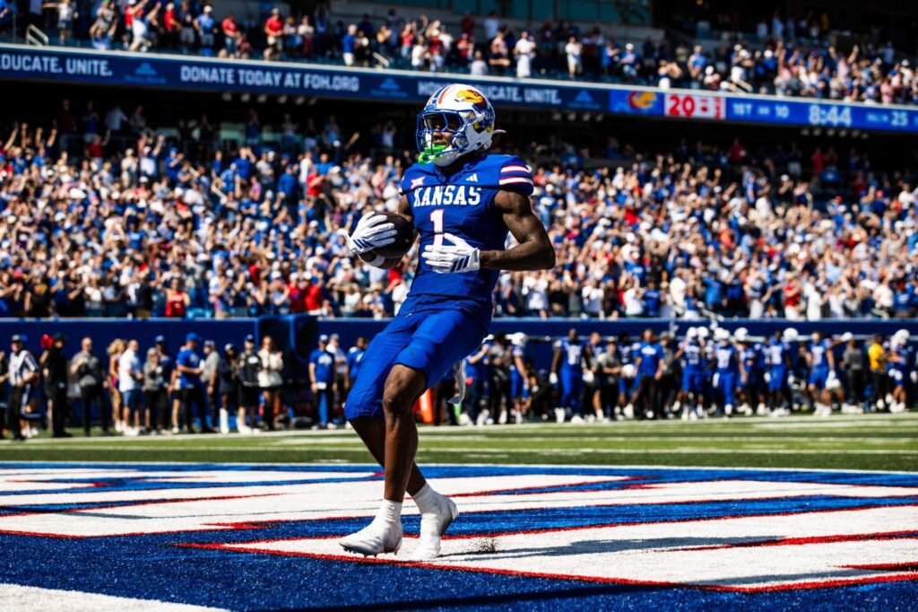 Emmanuel henderson jr. recognized on biletnikoff award watch list