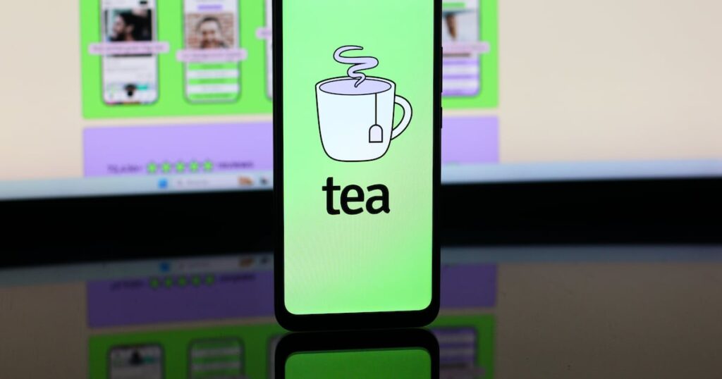 Exploring viral app drama and toxic dating trends