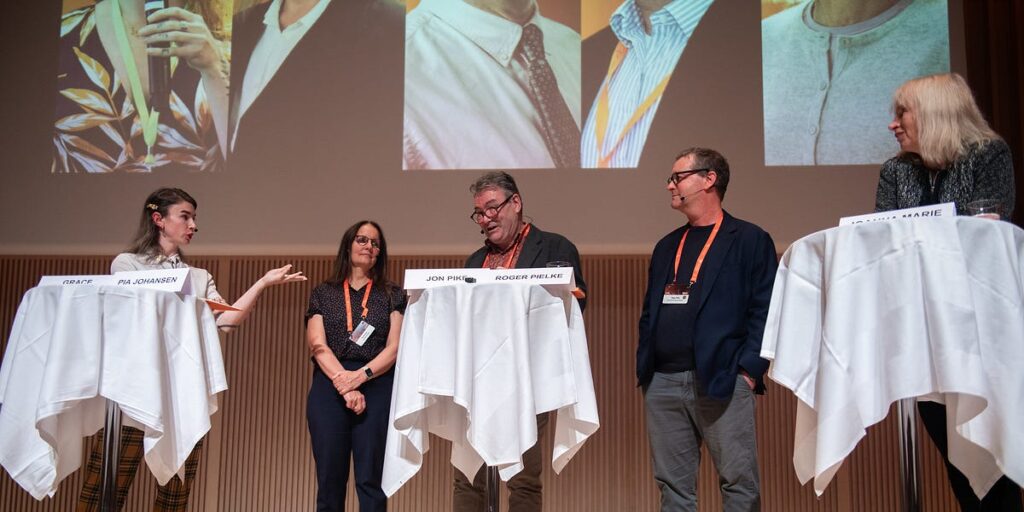 Exploring the power of opposing perspectives