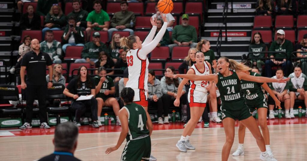 Isu women's basketball takes on illinois wesleyan university