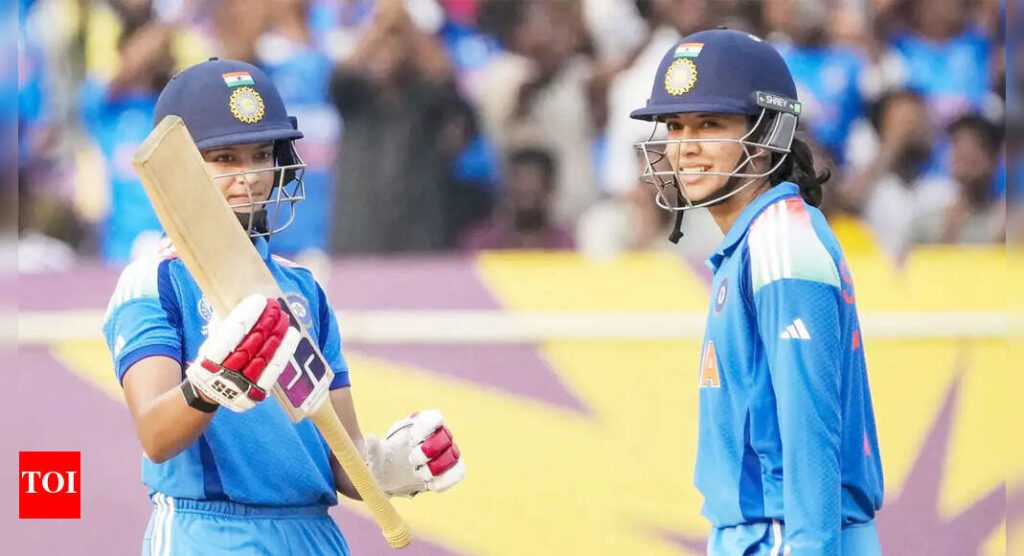 India vs australia live updates: mandhana and rawal guide team
