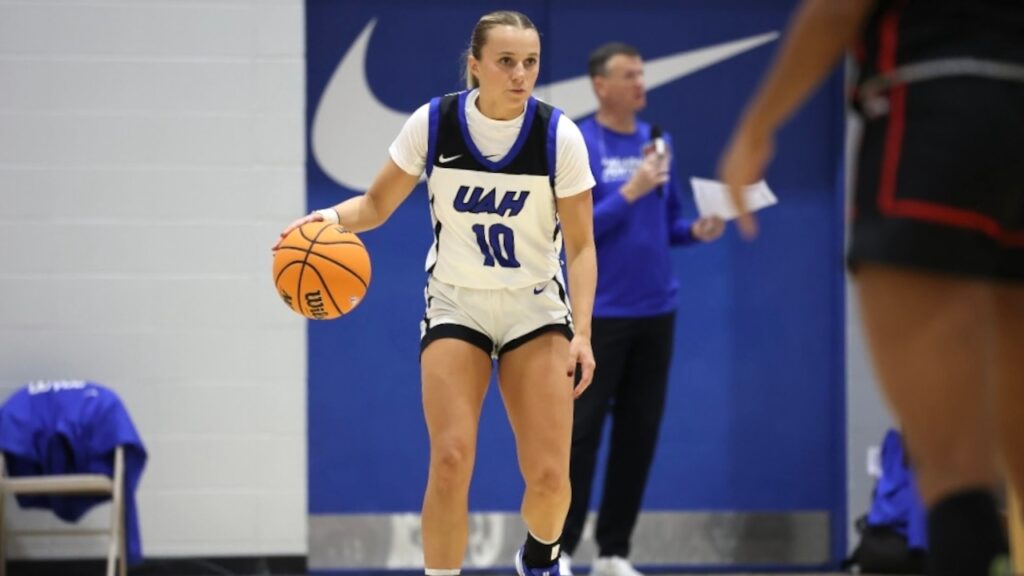 Uah women's basketball prepares for an exciting season with veteran