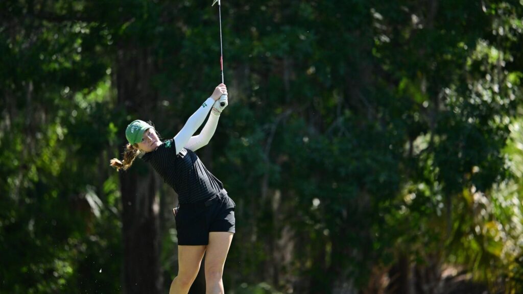 Women's golf concludes fall season with strong top three finish