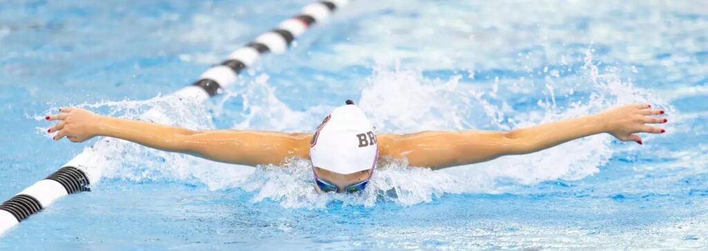 Women’s swimming and diving faces off against harvard in season