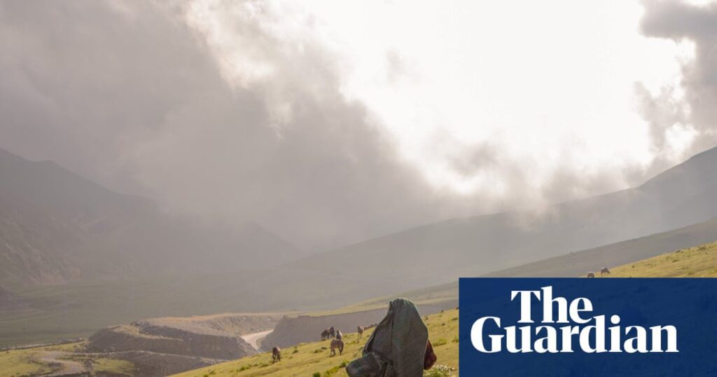 Braving Nature: Women Giving Birth Alone in the Kashmiri Mountains