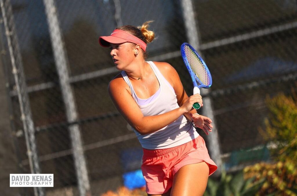 Caroline Manzi Joins Kansas Tennis Team