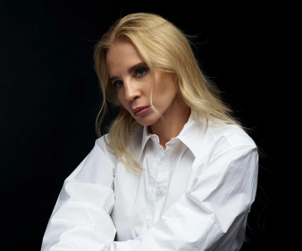 Empowering Wealth: The Rise of Women in Finance