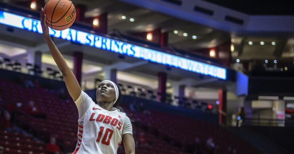 Lobos Triumph Over Cougars in Gulf Classic Opener