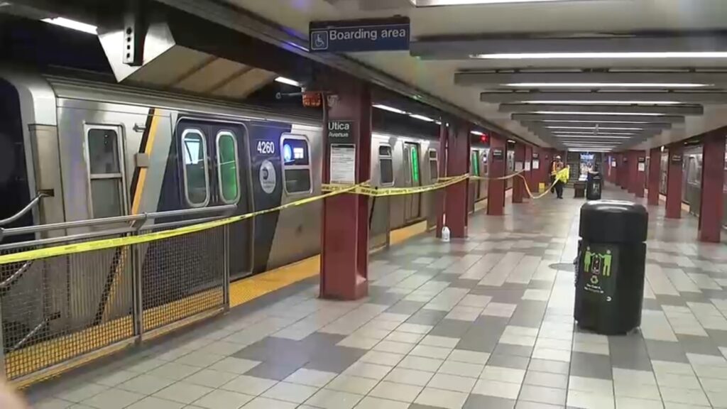 Man killed after bag caught in A train doors at