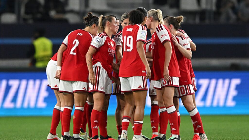 Leah Williamson gives away calamitous penalty as Arsenal throw away two-goal lead to draw with Paris FC in Women’s Champions League | Football News Leah Williamson gives away calamitous penalty as Arsenal throw away