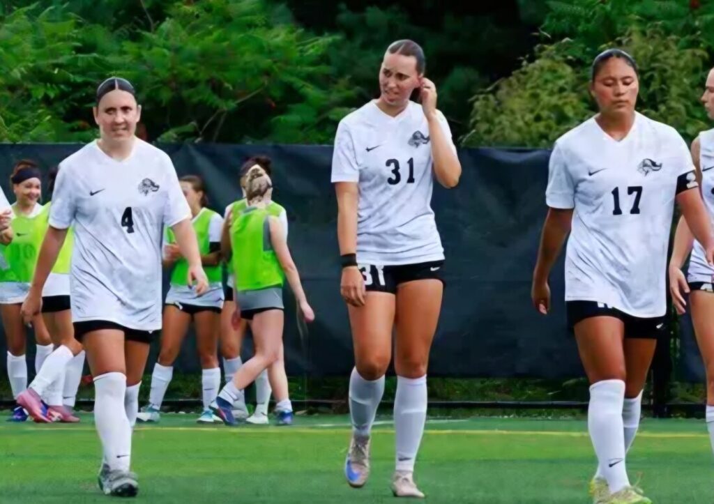 Rivier Roundup: Women’s volleyball, soccer fall short | News, Sports,